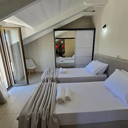 Tomorrow Attic Apartman *