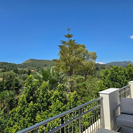 Tomorrow Attic Apartman Vasilikí